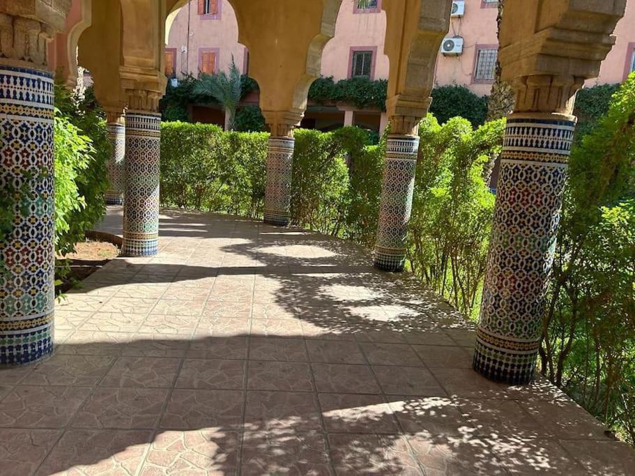 Joli Appartement T2 Residence Avec Piscines Marrakesh Bagian luar foto